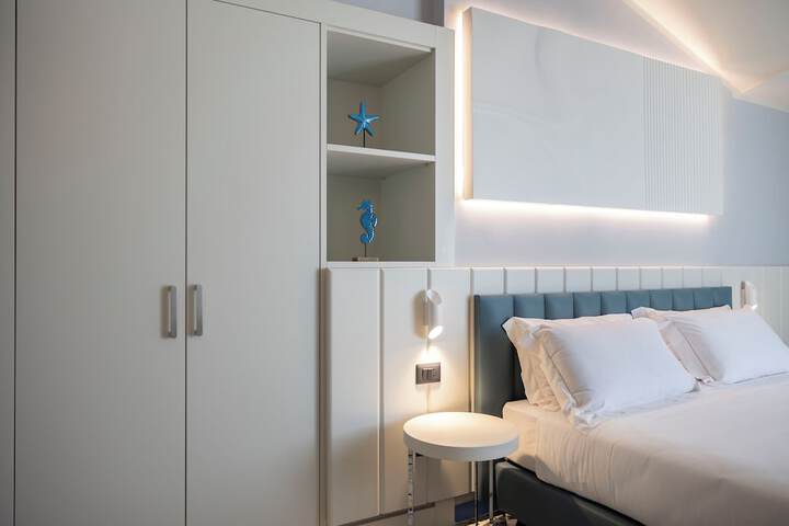 Room 21 of 57