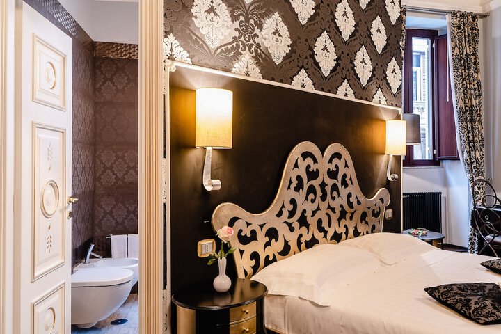 Room 12 of 84
