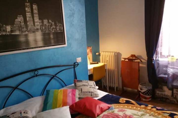 Room 19 of 38