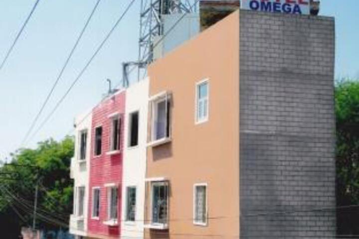 Hotel Omega