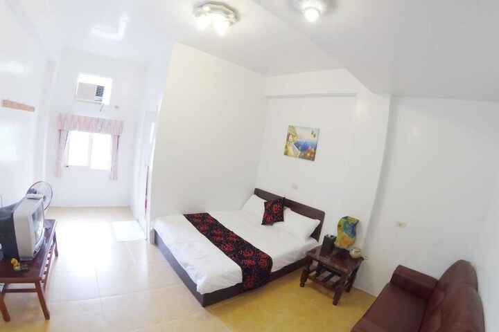 Room 8 of 38