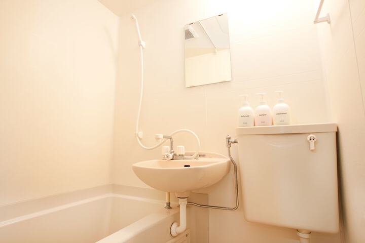Room 4 of 46