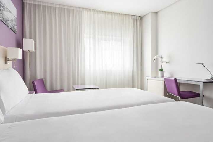 Room 41 of 76