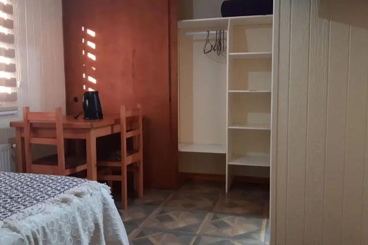Room 2 of 4