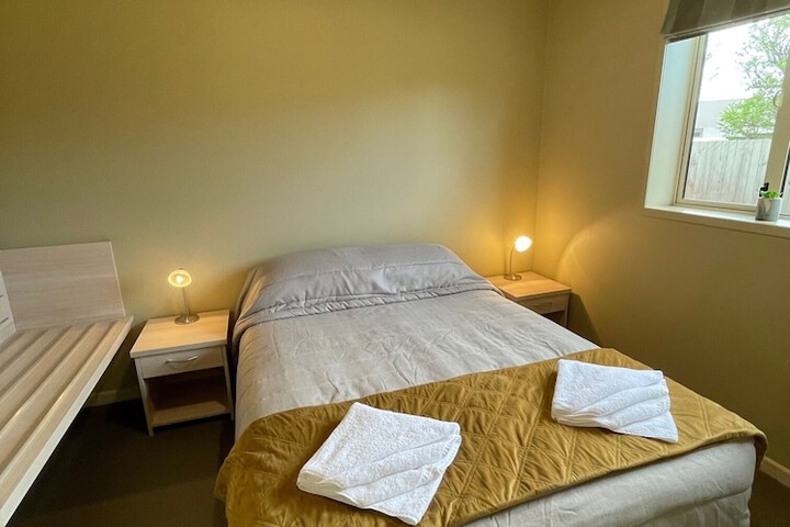 Room 2 of 80