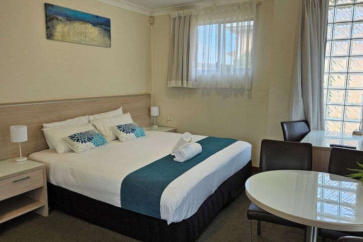 Room 6 of 49