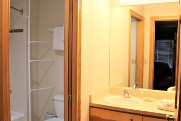 Room 6 of 117