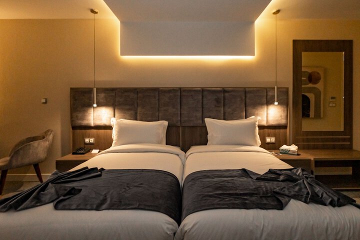 Room 5 of 31