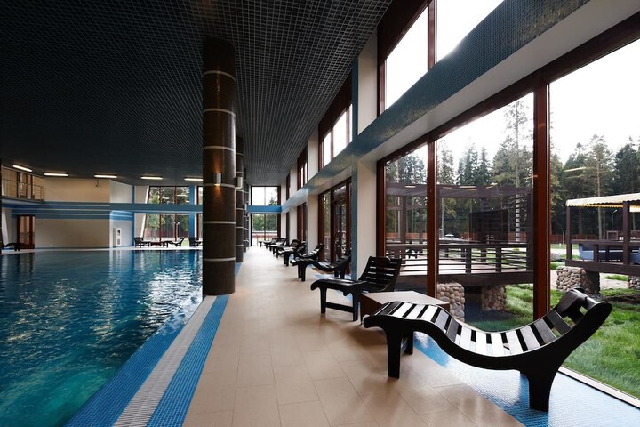 Pool 55 of 123