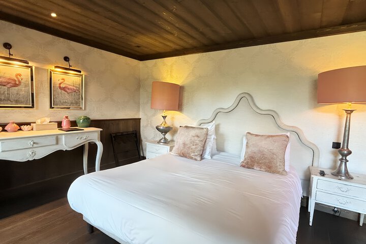 Room 16 of 49