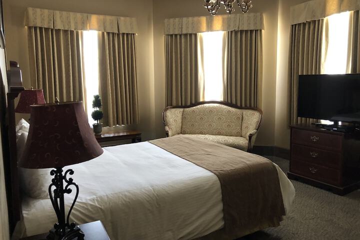 Room 7 of 49