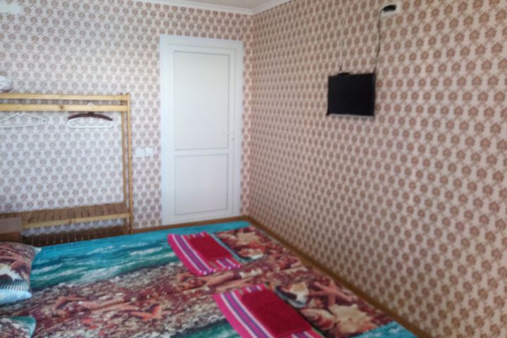 Room 16 of 20