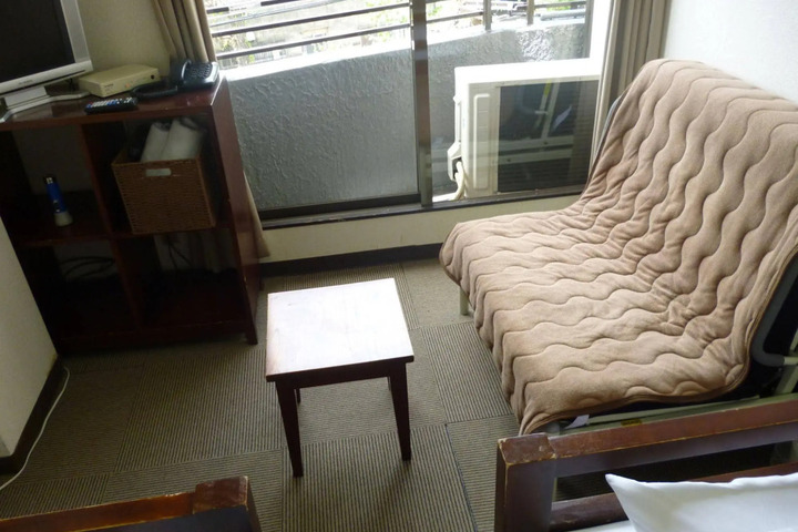 Photo 8