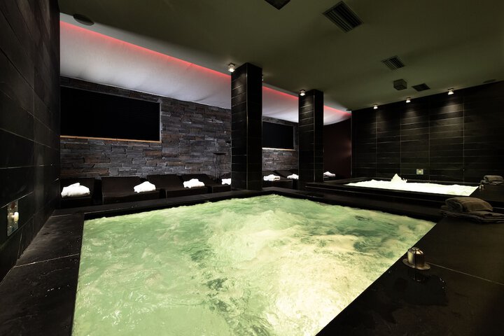 Spa 31 of 55