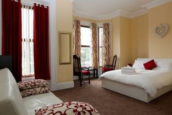 Room 18 of 87