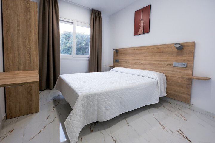 Room 4 of 26
