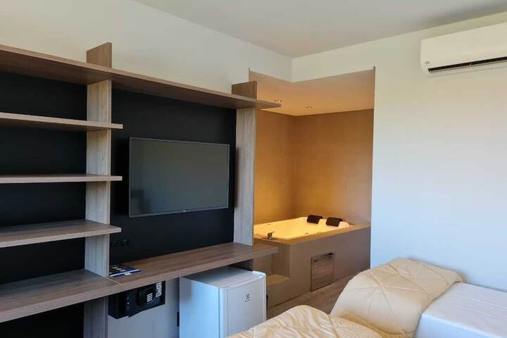 Room 3 of 21