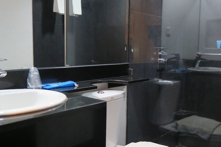 Room 40 of 50