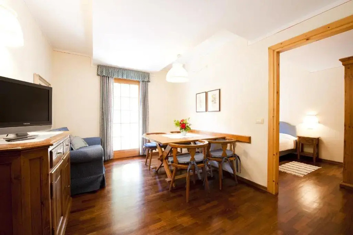 Room 2 of 13