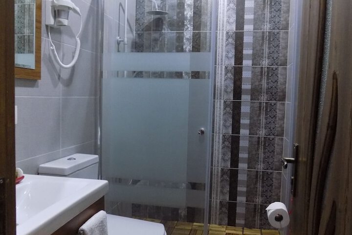 Room 30 of 37