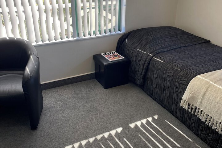 Room 16 of 36