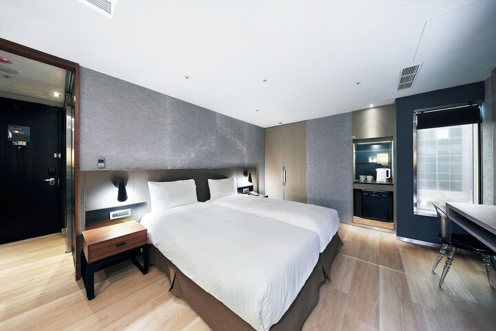 Room 19 of 72