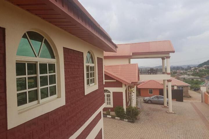 Hallmark Suites Abeokuta