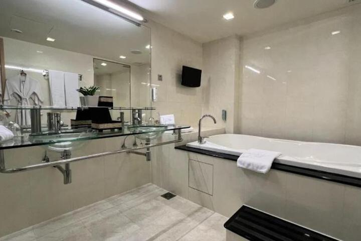 Clean Restrooms