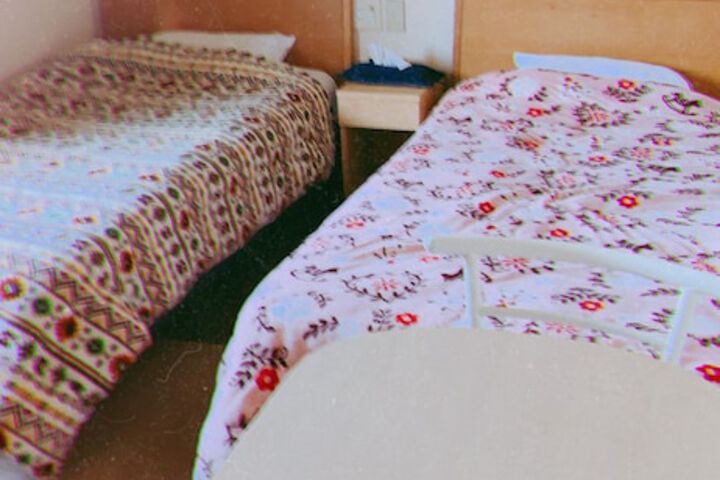 Room 4 of 5