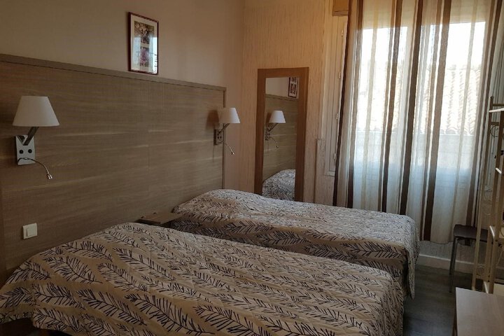 Room 8 of 41
