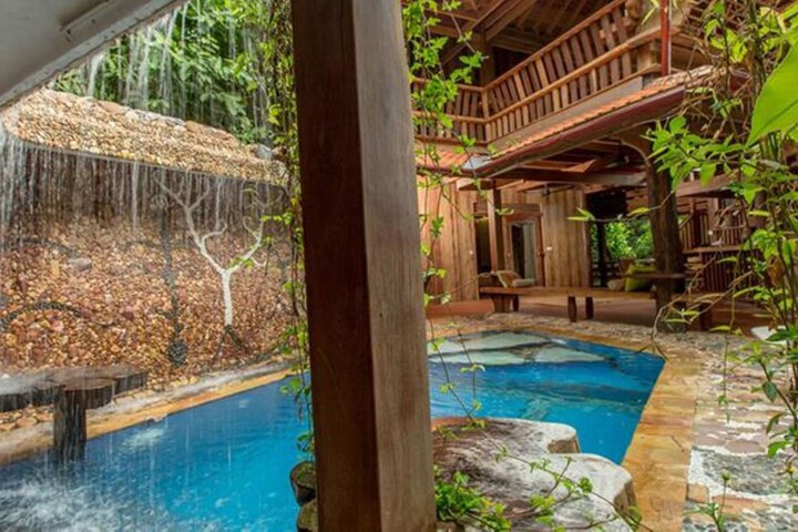 Pool 227 of 374