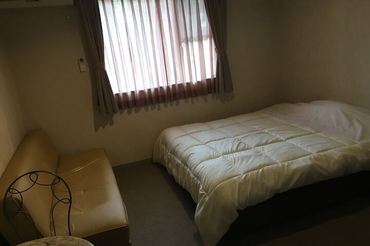 Room 21 of 69