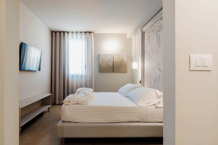Room 43 of 121