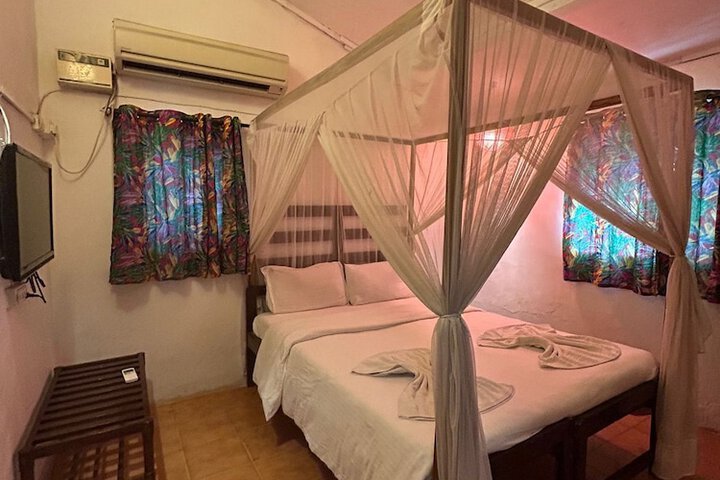 Room 13 of 39