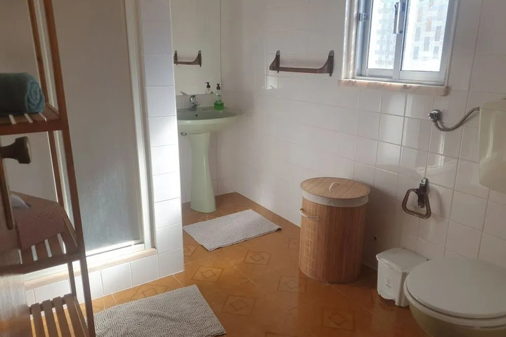 Room 8 of 23
