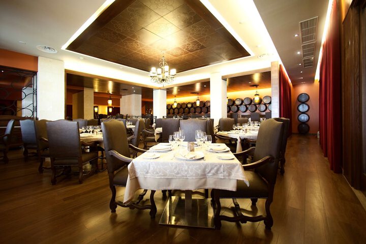 Dining 125 of 161