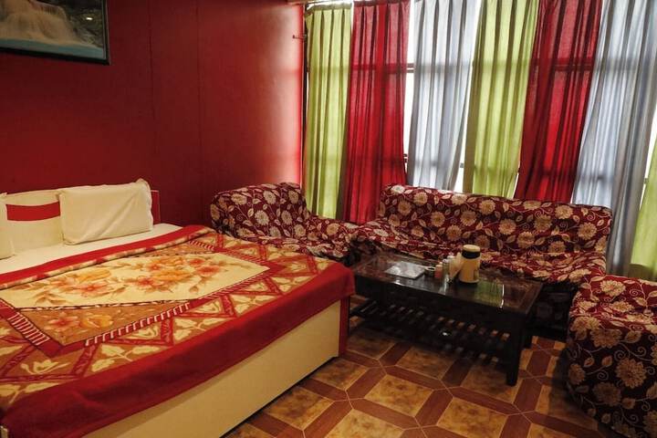 Room 7 of 15