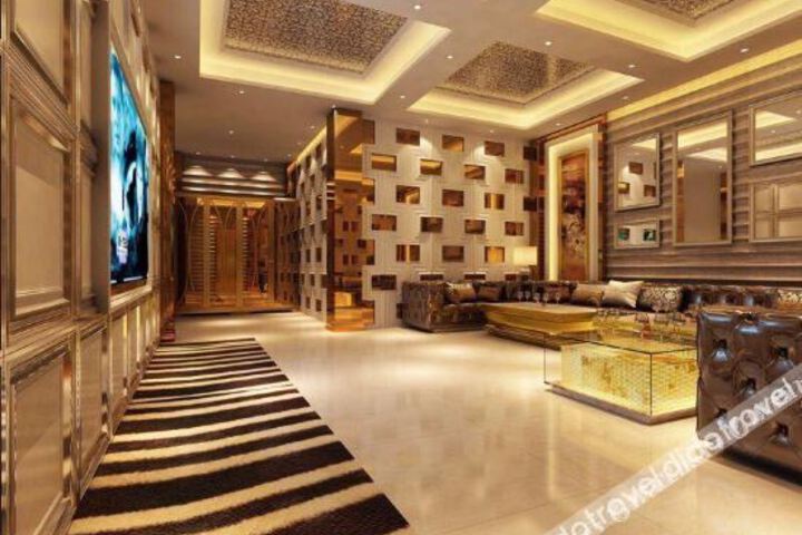 Hotel Interior 10 of 15