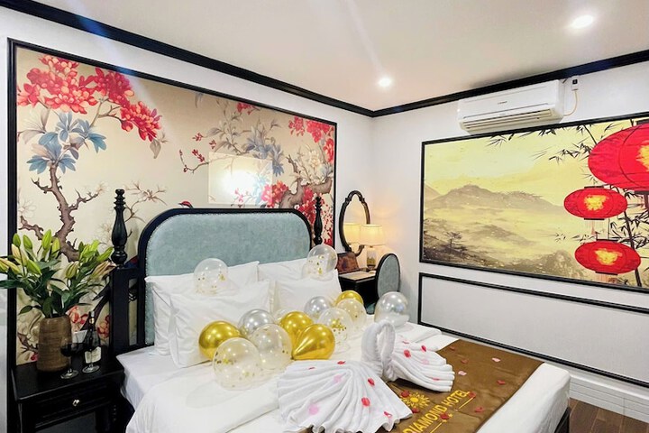 Room 43 of 113
