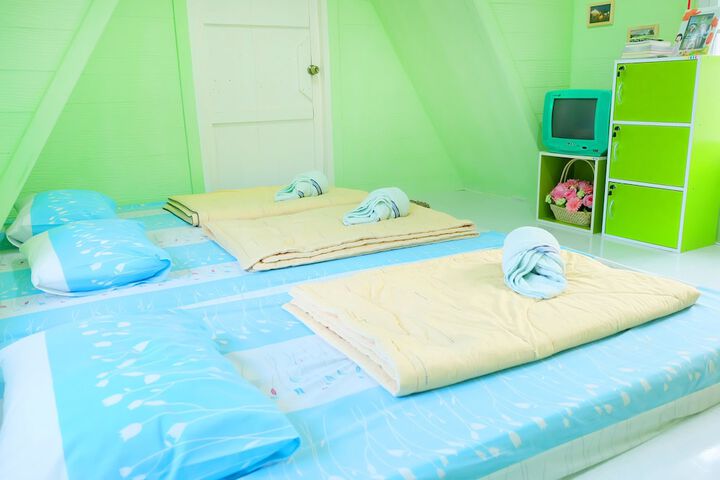 Room 27 of 59