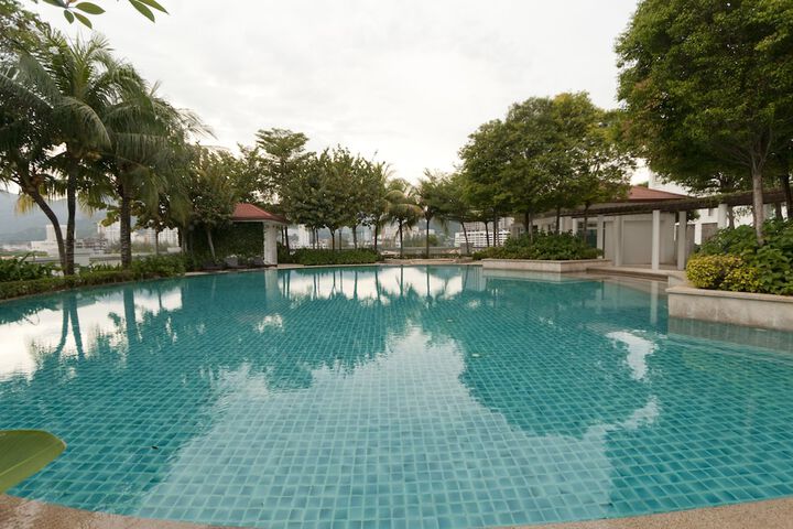 Pool 44 of 59