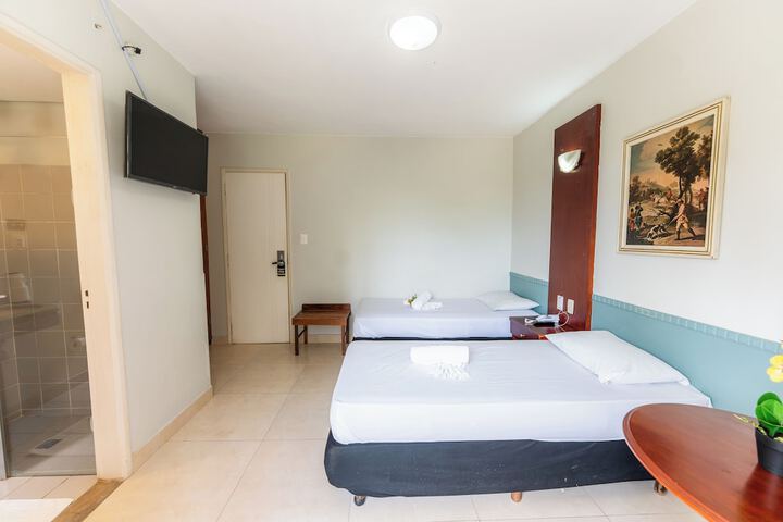Room 52 of 67