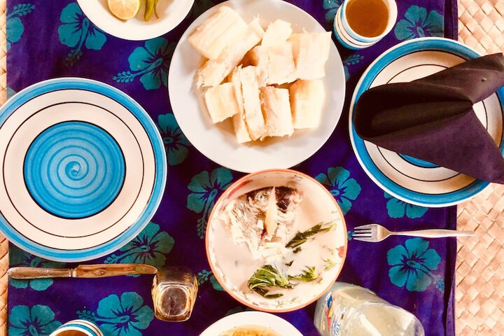 Dining 9 of 14