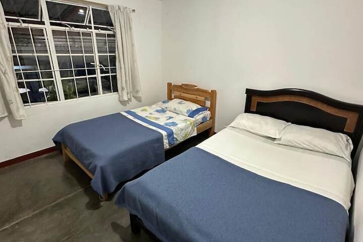 Room 2 of 31
