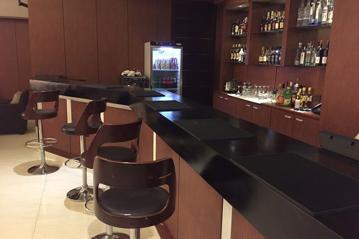 Lounge 50 of 60