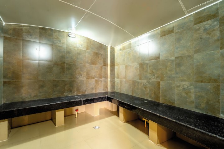 Room 49 of 76