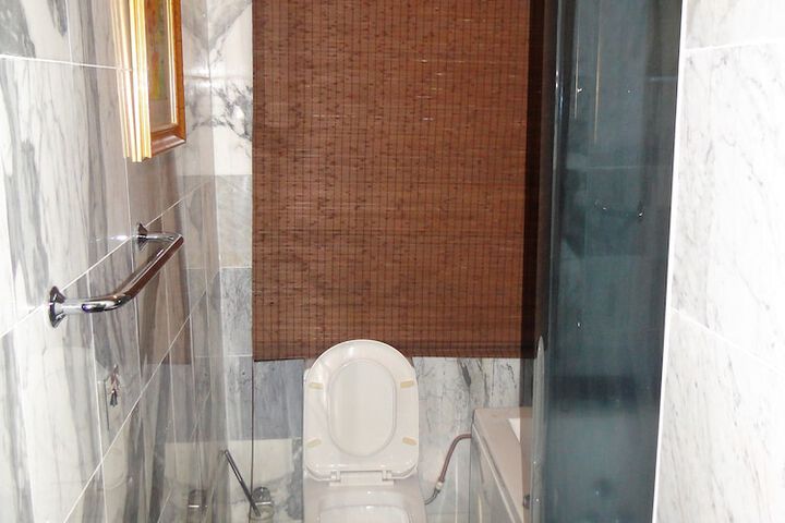 Room 10 of 45