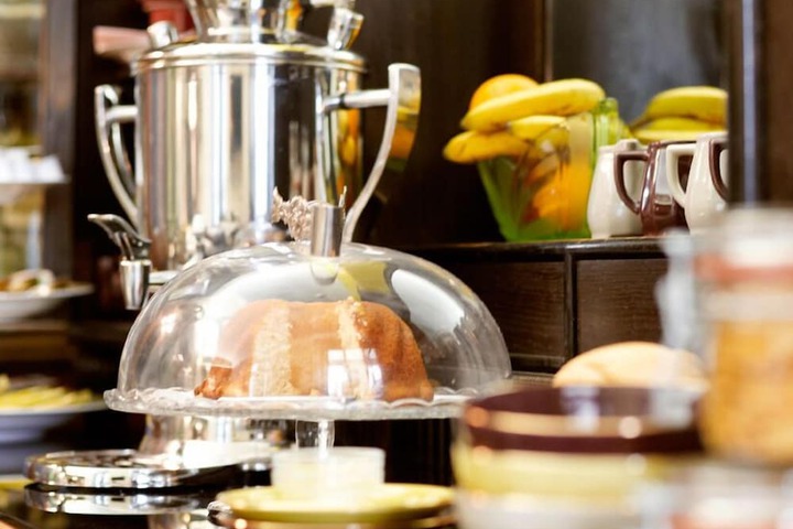 Breakfast/Coffee Service 38 of 50