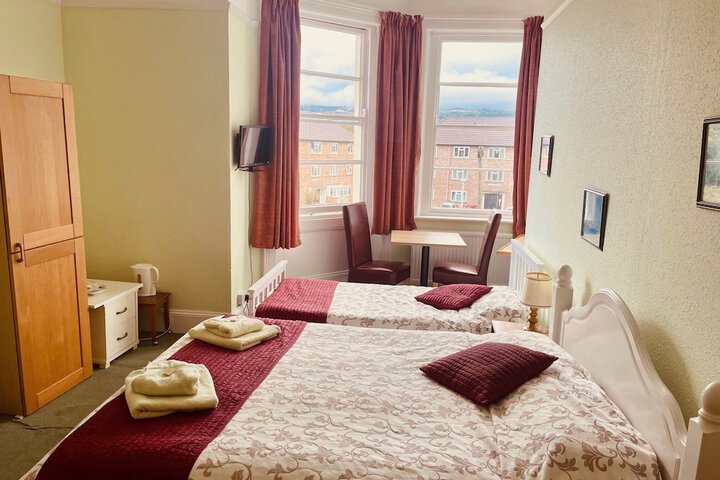 Room 2 of 12