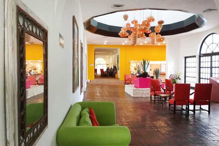 Hotel Interior 7 of 136